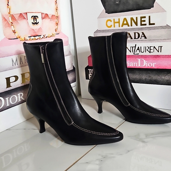 Aquatalia Leather Booties - Picture 2 of 7